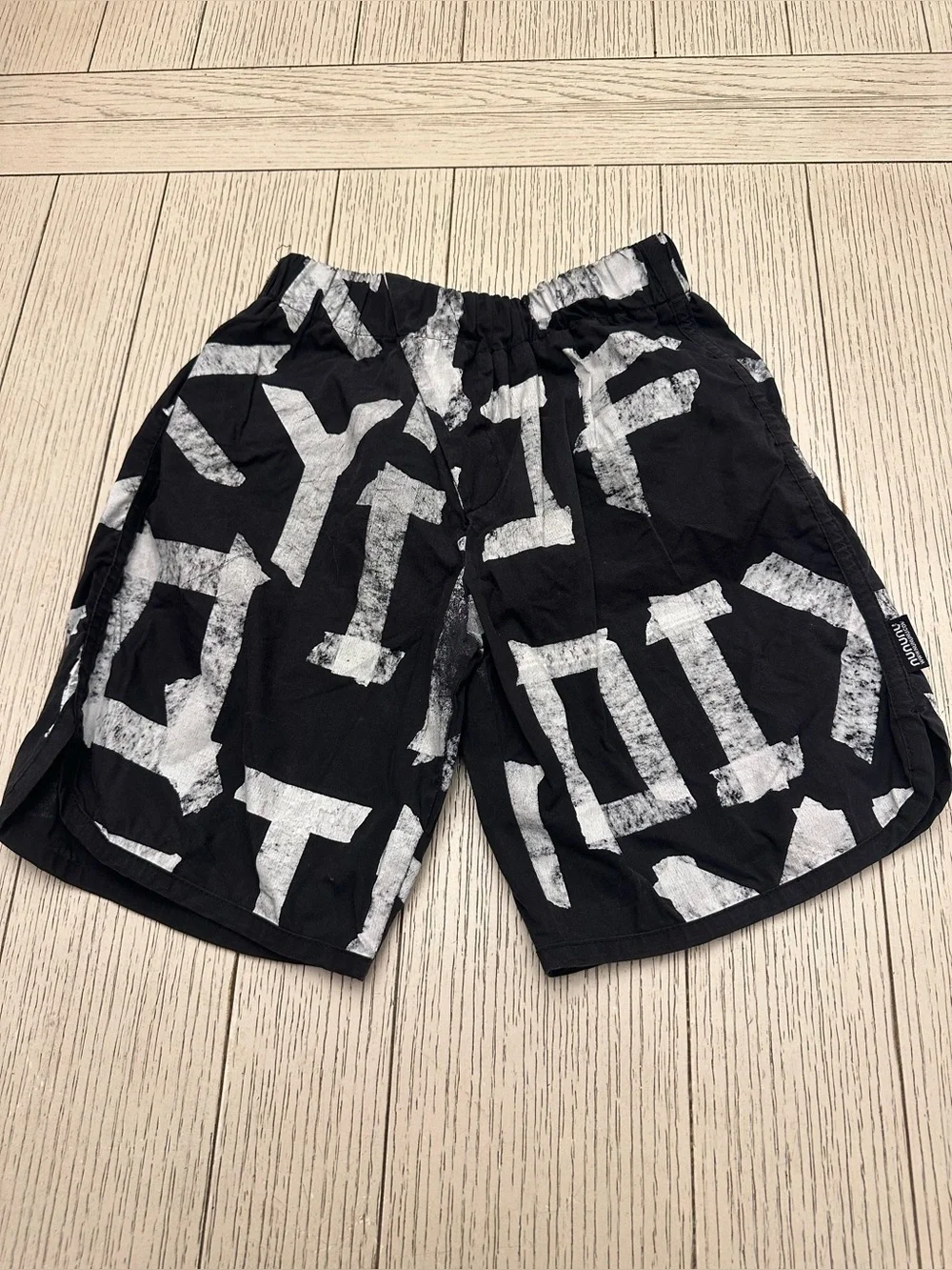 Nununu Swim Shorts Size 8/9